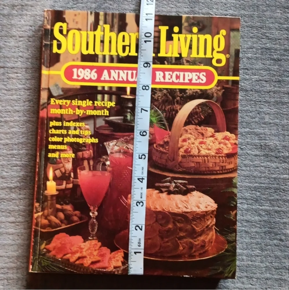 1986 Southern Living Hardcover Annual Cookbook, Farmhouse Holiday Country